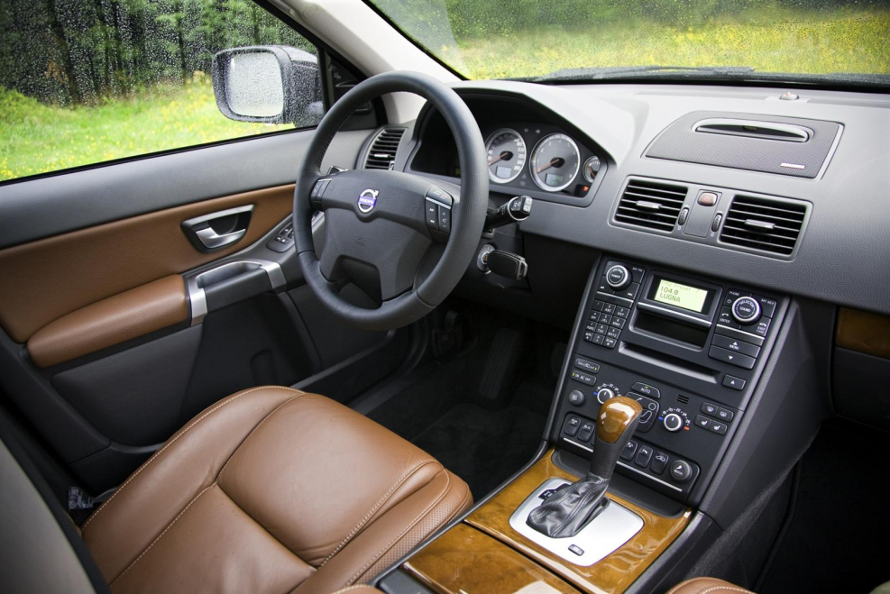 Салон Вольво xc90 2008