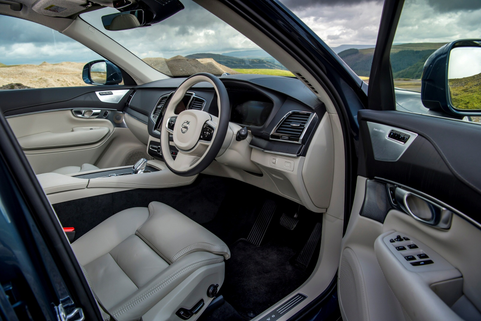 Volvo xc90 b5