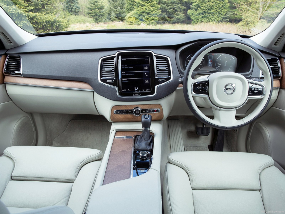 Volvo xc90 Interior