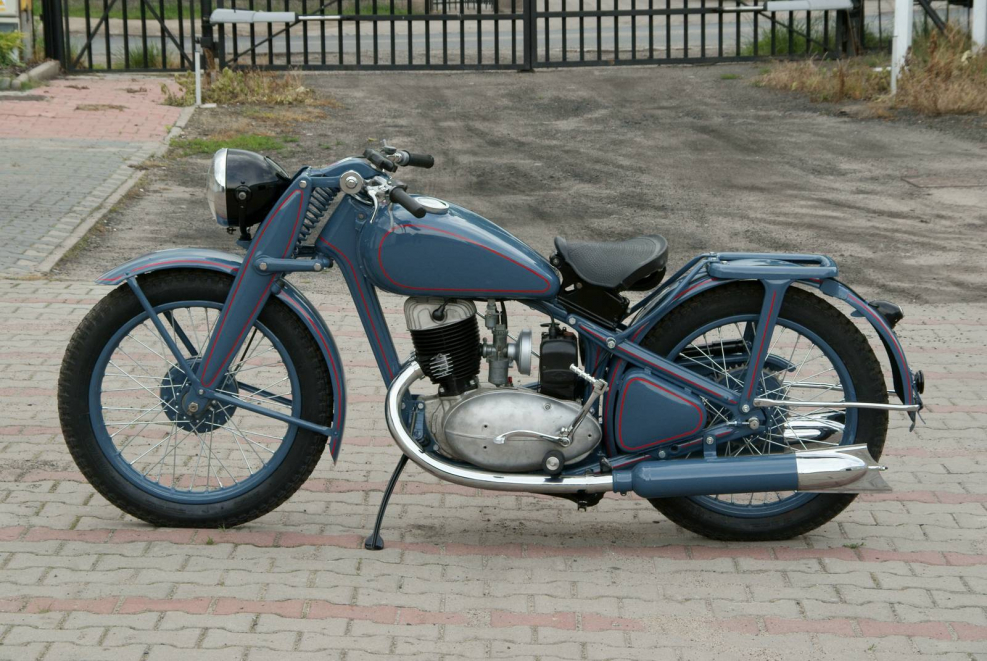 Мотоциклы ИЖ 49 И ИЖ 56