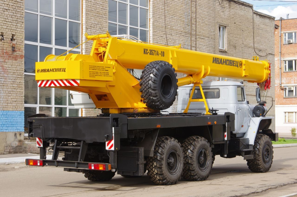 Урал-5557 КС-35714
