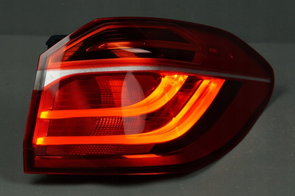 Задний фонарь БМВ ф20 led