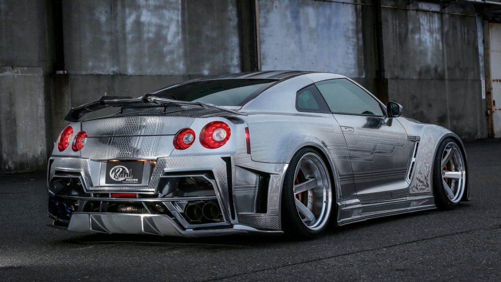 Ниссан Скайлайн r35