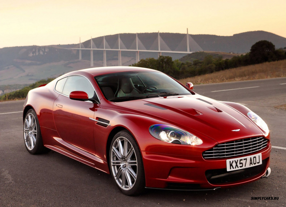 Aston Martin db9 красный