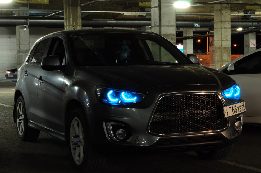 Mitsubishi ASX stance