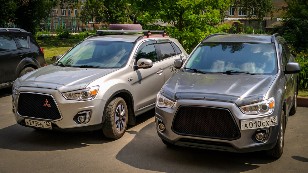 ASX Mitsubishi черный на черных дисках