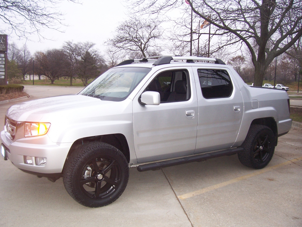 Honda Ridgeline в рапторе