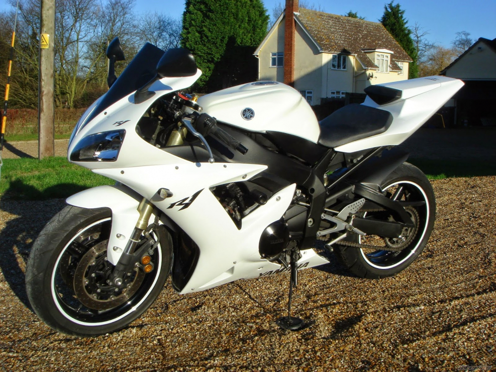 Yamaha r1 2003