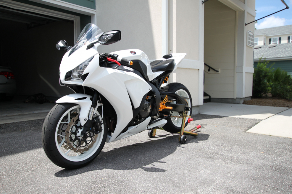 Honda cbr1000rr Fireblade 2008 белый