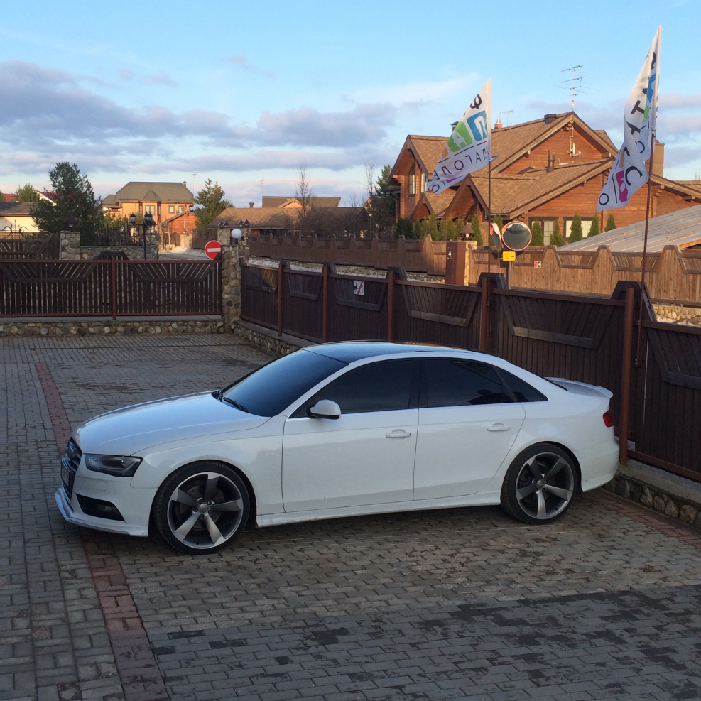 Audi a4 b8 r18