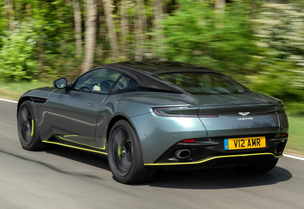 Aston Martin db11 2016