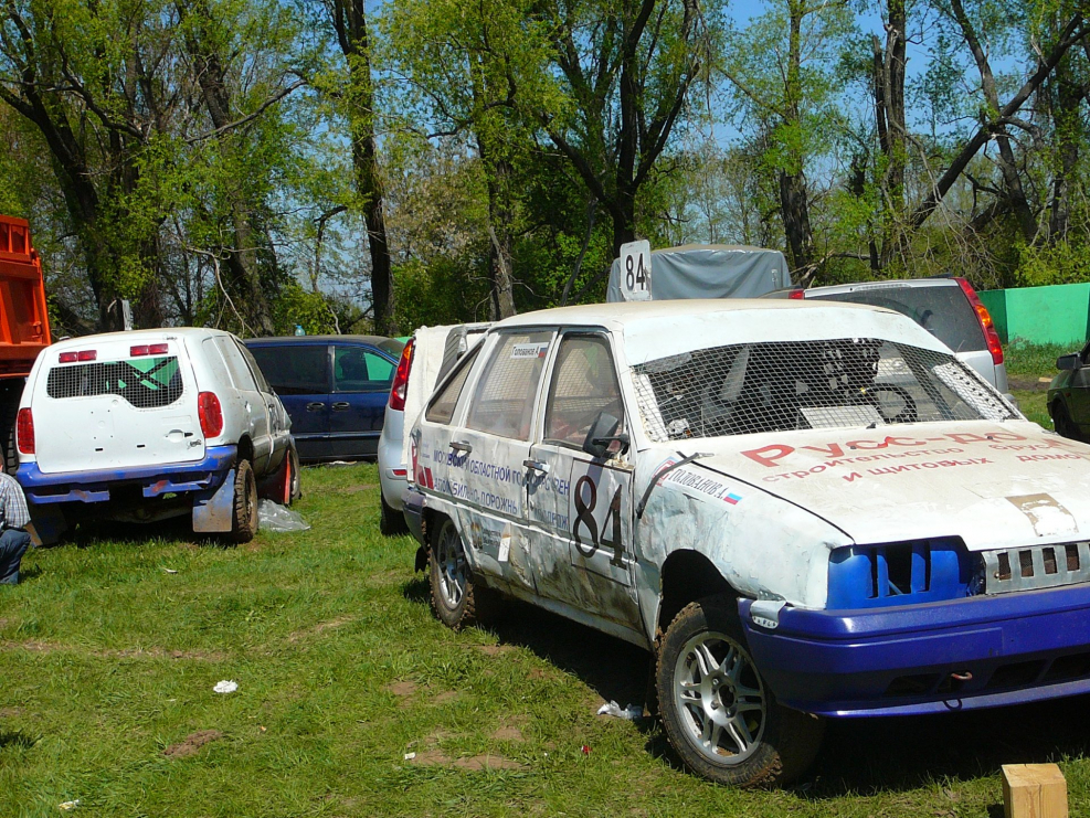 Автомобиль кросс