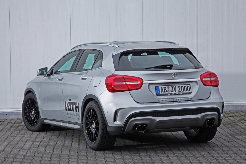 Мерседес Benz GLA 200
