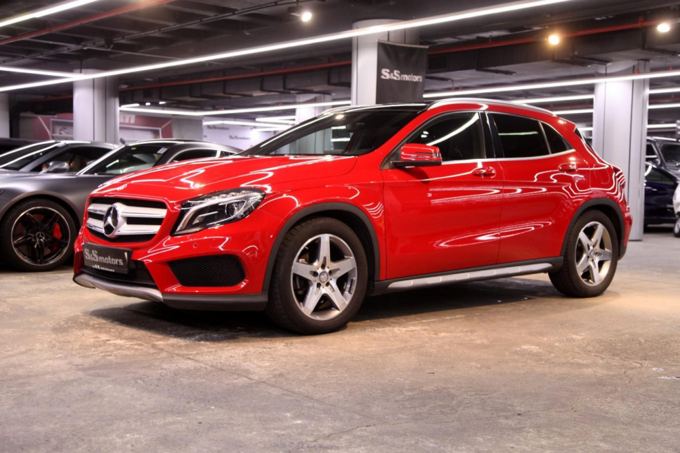 GLA 200 Mercedes серый
