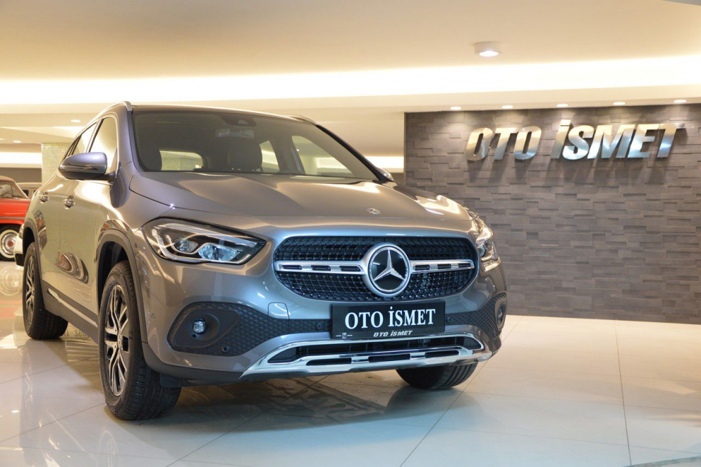 Mercedes-Benz GLA I (x156)