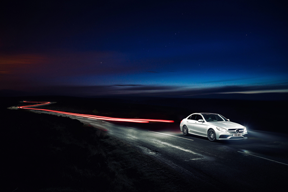 Mercedes Benz AMG ночью
