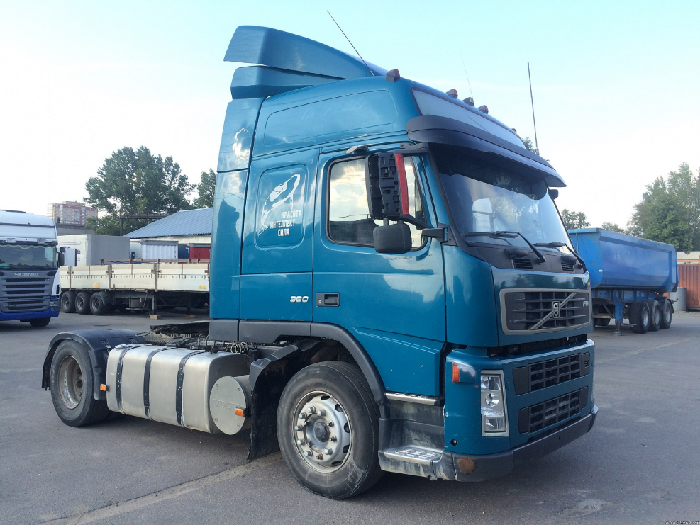 Volvo 8x4 2010