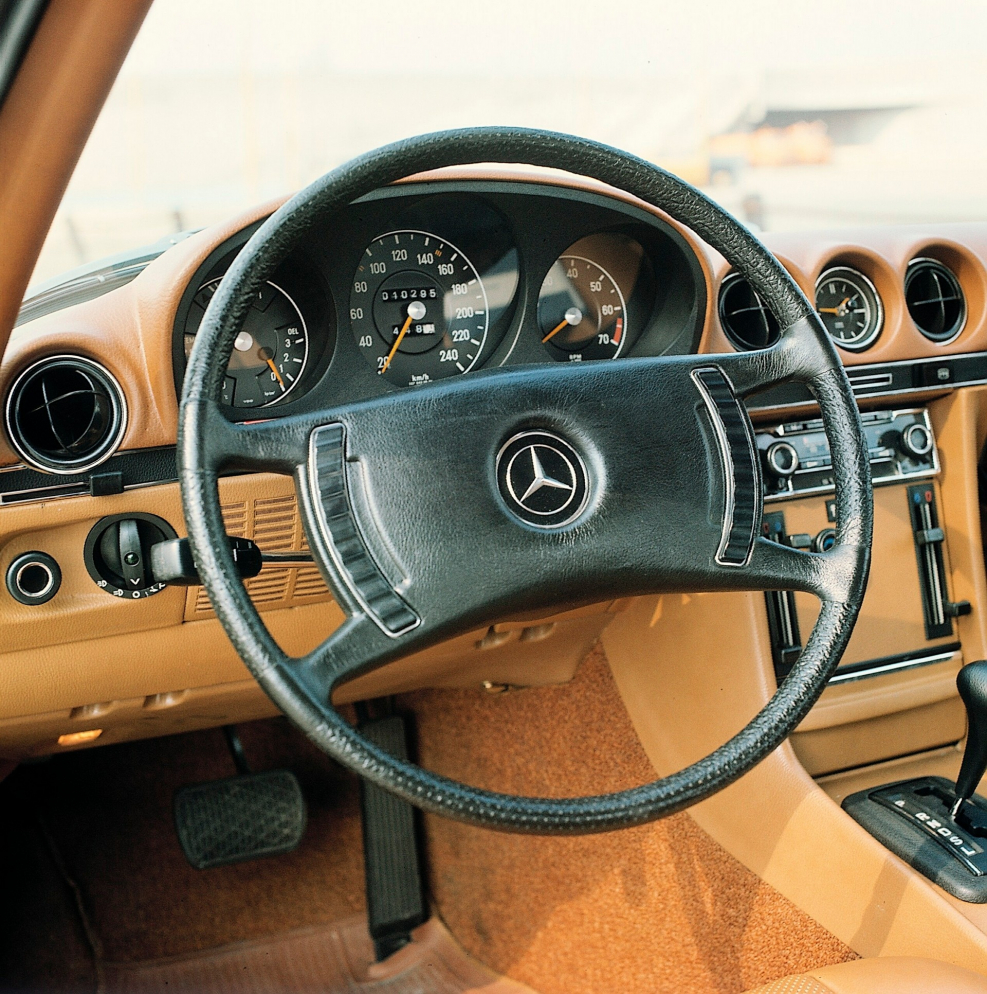 Mercedes-Benz w116 салон
