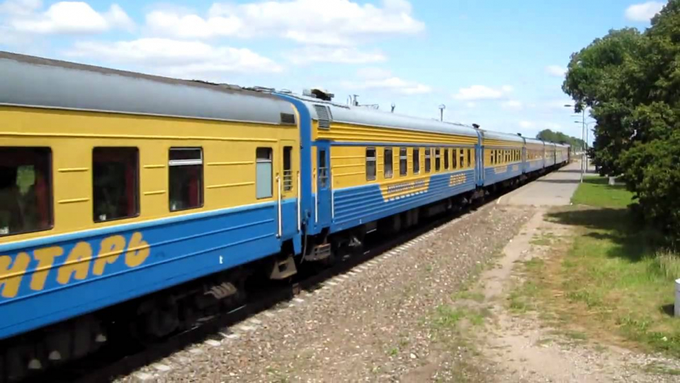 Фирменный поезд Москва Саратов вагоны ТКС