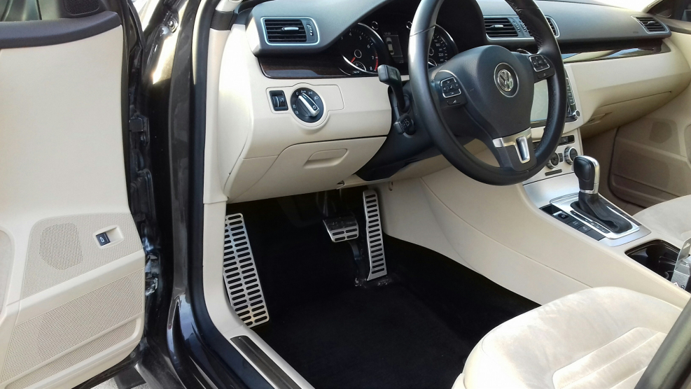 Passat b7 салон белый
