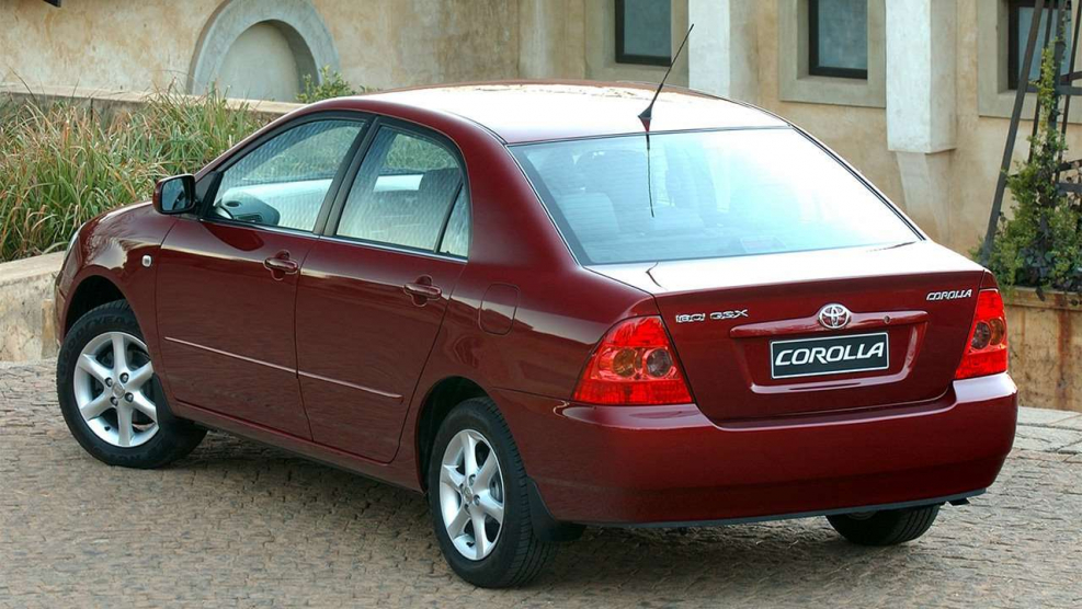 Toyota Corolla e120 седан