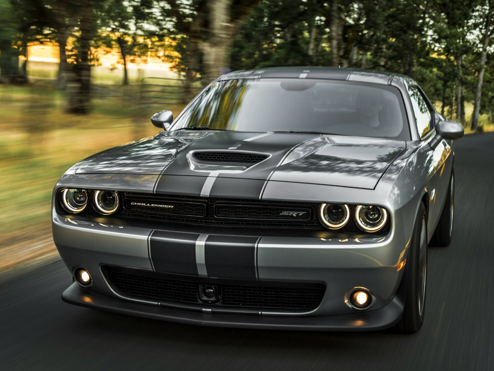 Dodge Challenger srt 2015