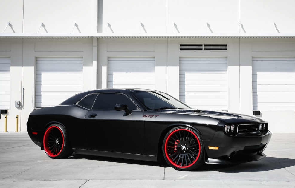 Dodge Challenger srt8 Black