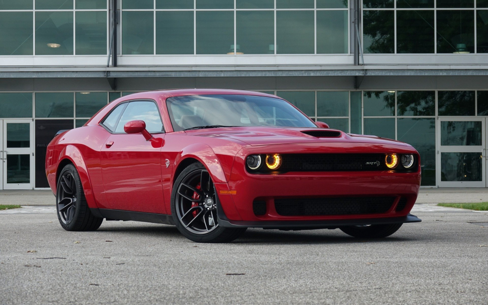 Dodge Challenger srt Hellcat