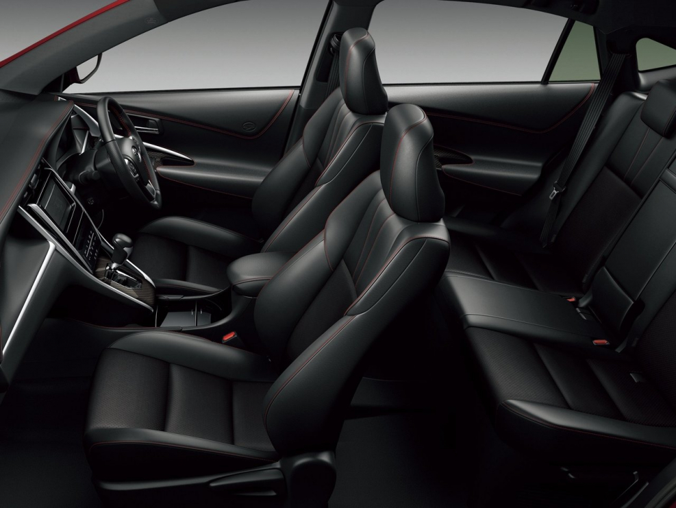 Toyota Harrier 2018 интерьер