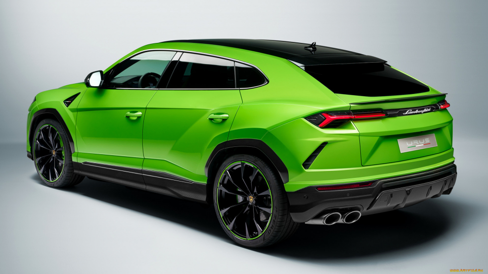 Lamborghini Urus Black
