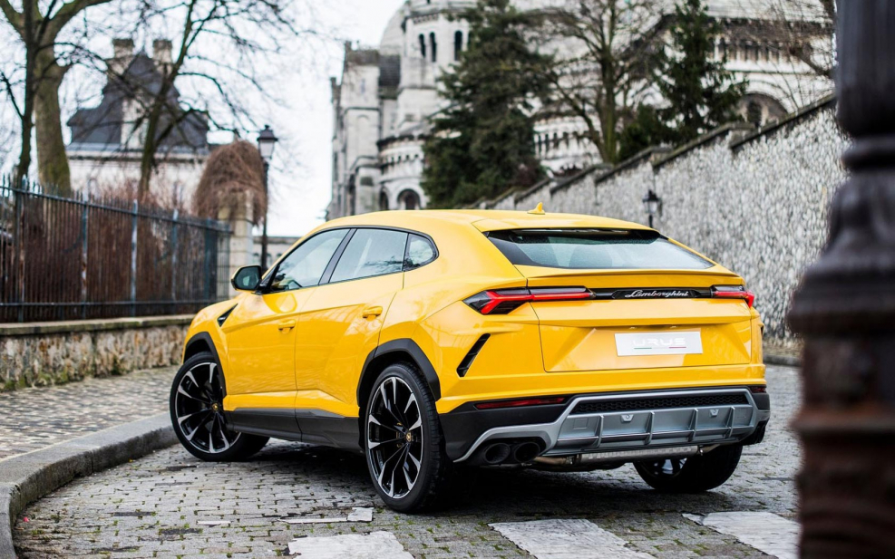 Lamborghini Urus 2021 Black