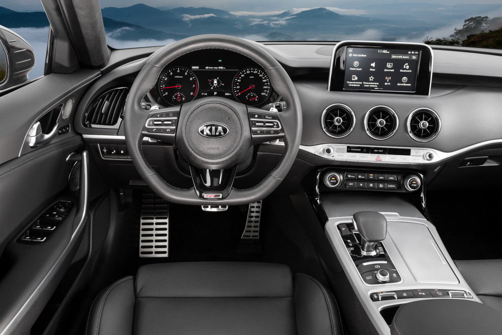 Kia Stinger 2020 Interior