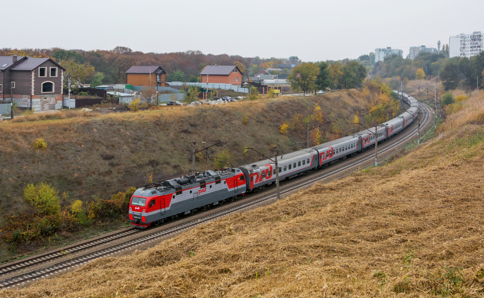 Поезд 449 Самара Адлер