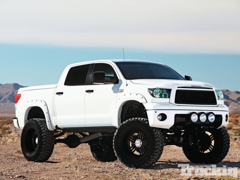 Toyota Tundra CREWMAX