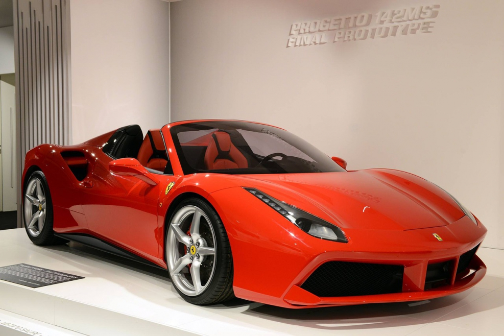 Феррари f488