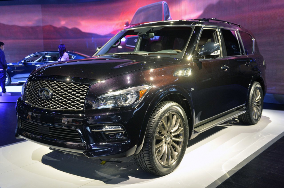 Infiniti огромный qx80