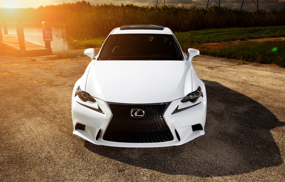 Лексус is 250 f Sport