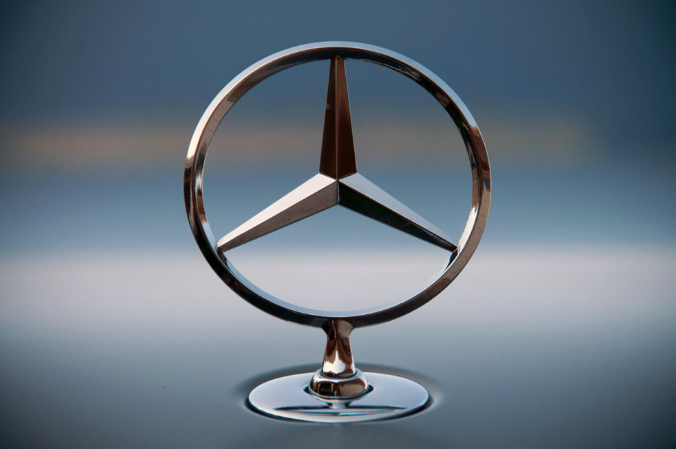 Mercedes Benz знак