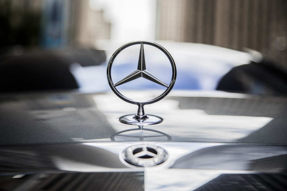 Mercedes Benz logo 2020