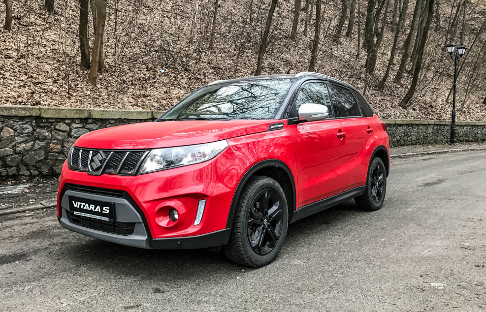 Suzuki Grand Vitara 2018 красная