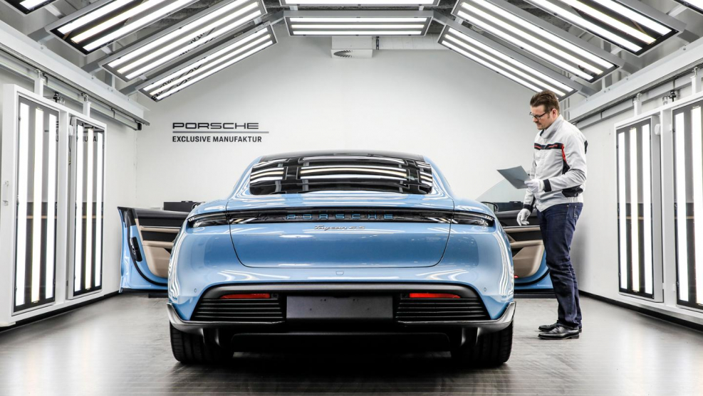 Porsche Taycan Exclusive