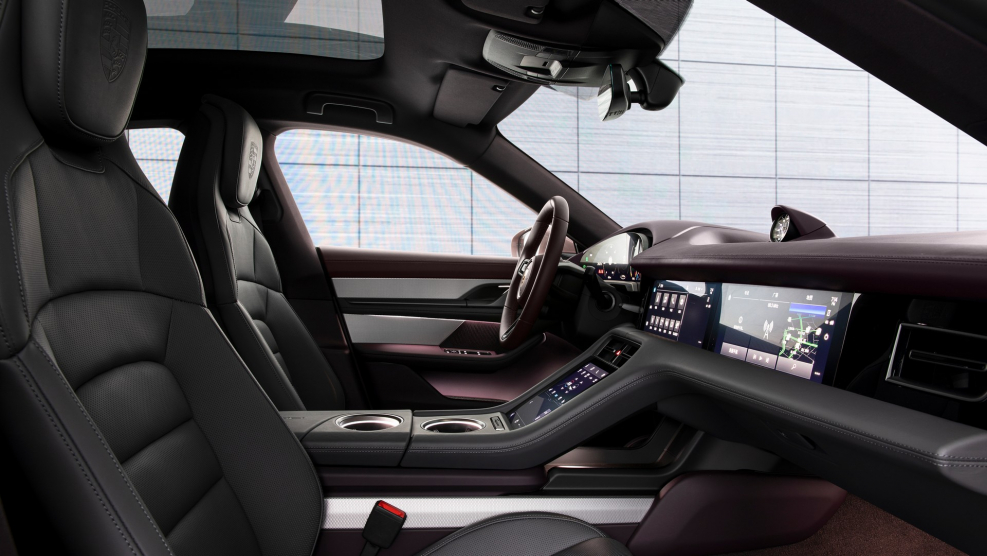 Porsche Taycan 2020 салон