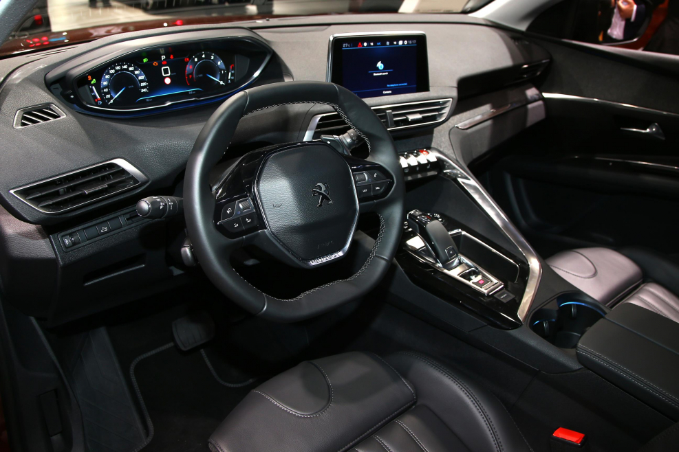 Peugeot 3008 2017 салон