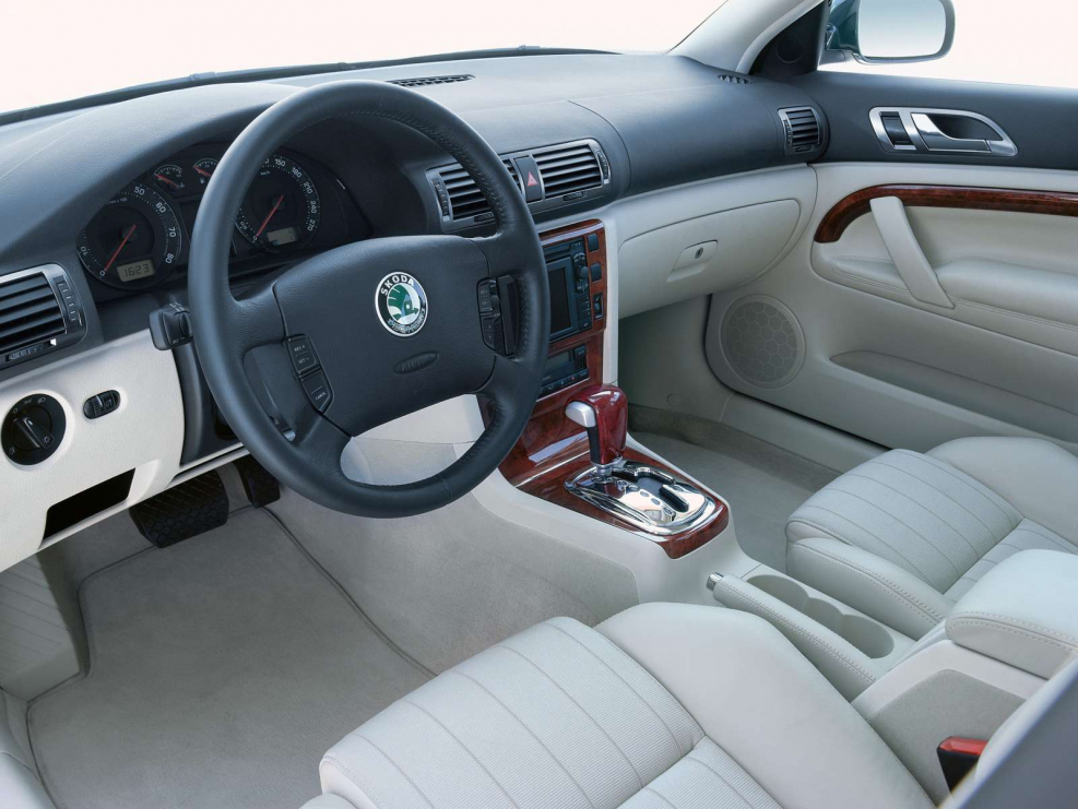 Skoda Superb 2003 салон