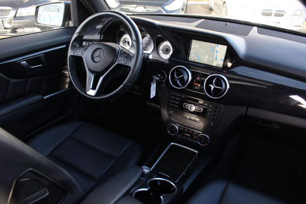 Мерседес-Бенц GLK 300 4matic салон