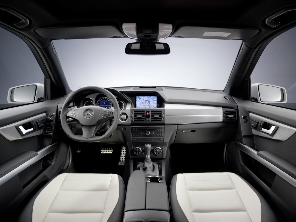 Mercedes-Benz GLK салон