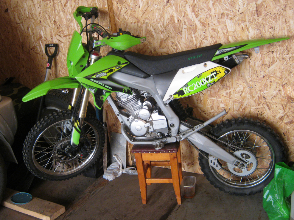 Racer Enduro 200 XZT