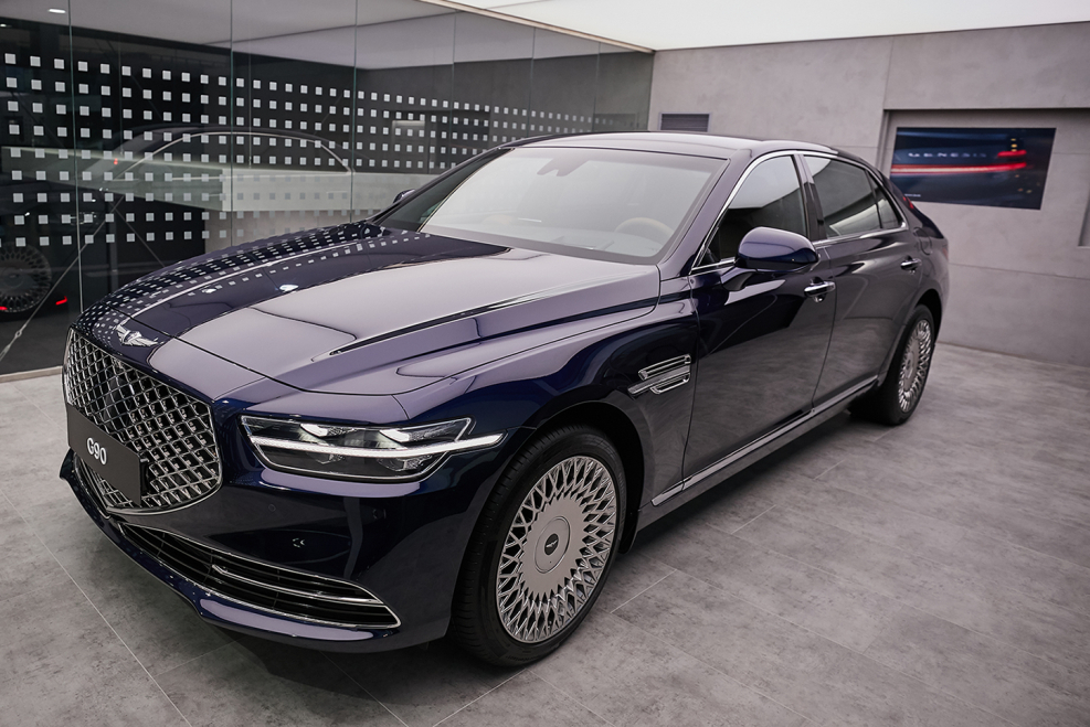 Genesis g90 2021