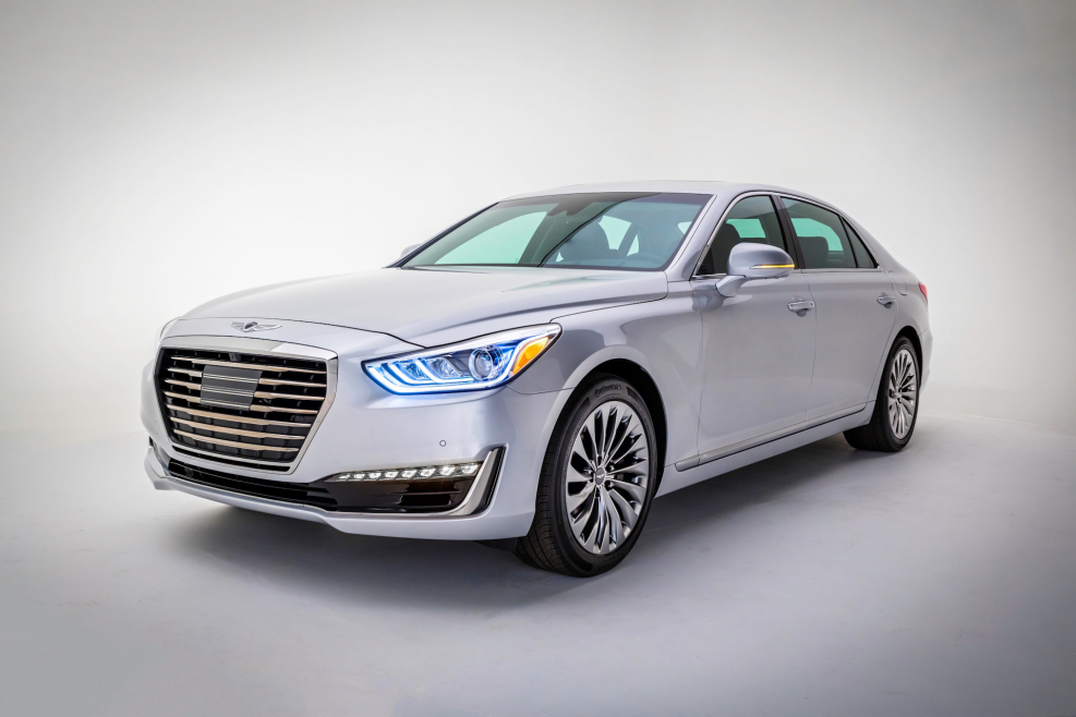 Genesis седан g90