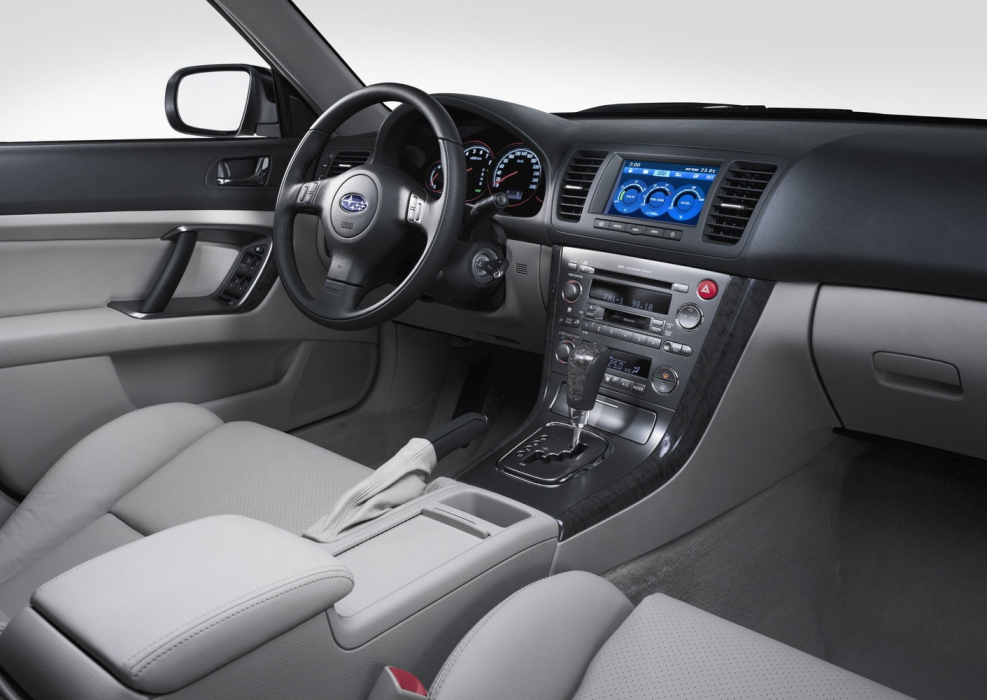 Subaru Legacy 2006 салон